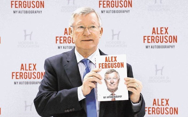 Izšla avtobiografija Alexa Fergusona: Eksplozivni življenjepis največjega med vsemi 