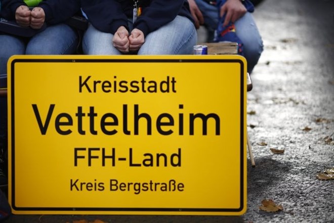 Prebivalci Heppenheima so že obljubili, da bodo Vettlu po koncu sezone znova priredili zmagovalno parado. (Foto: Reuters) 