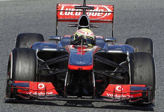 Se bo Sergio Perez od dirkaškega sedeža v McLArnu poslovil že po vsega eni sezoni? (Foto: Reuters) 