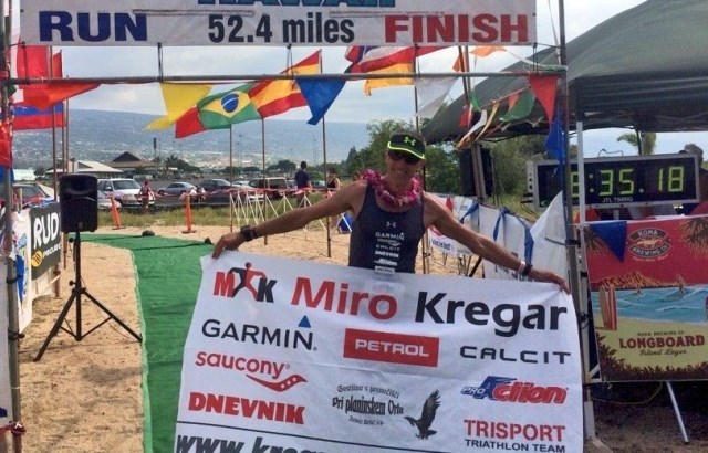 Miro Kregar je po plavanju in kolesarjenju zasedal tretje mesto, zadnji dan pa je v teku uspel priti do zmage. (Foto: Grega...