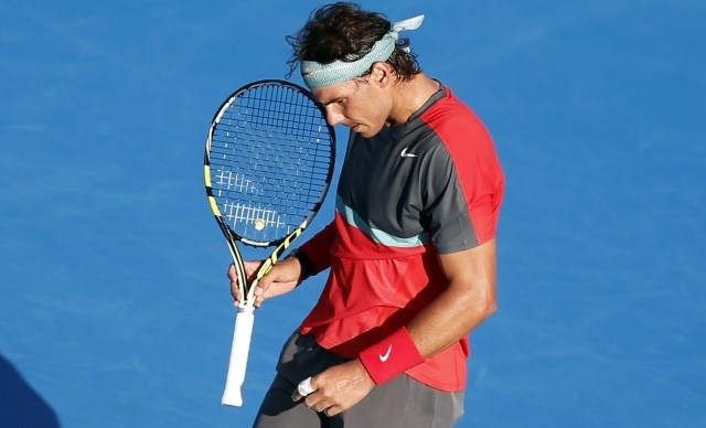 Rafael Nadal je leto začel s porazom proti rojaku Davidu Ferrerju. (Foto: Reuters) 