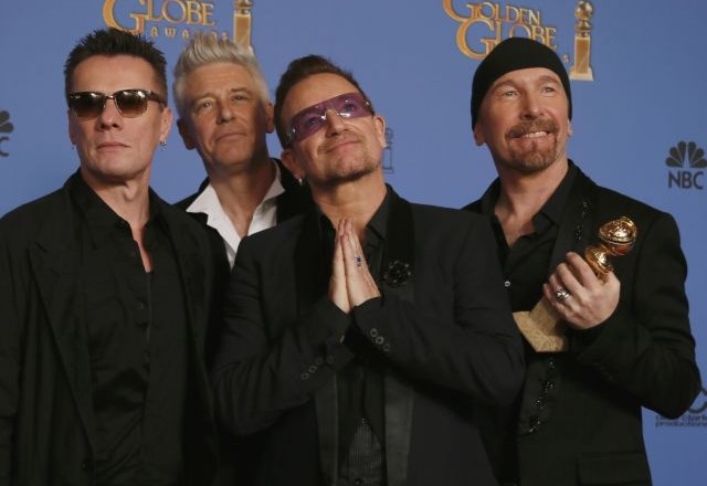U2 so za pesem Ordinary Love prejeli zlati globus. 