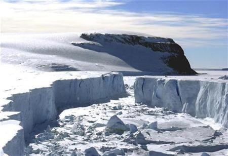 Raziskava: Taljenje ogromnega ledenika čez točko brez povratka