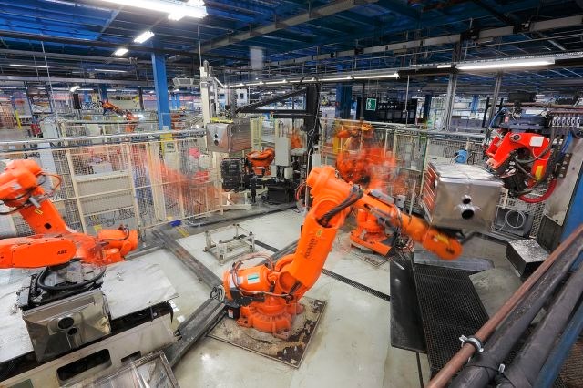 Proizvodnja pomivalnih strojev Asko v Velenju. 