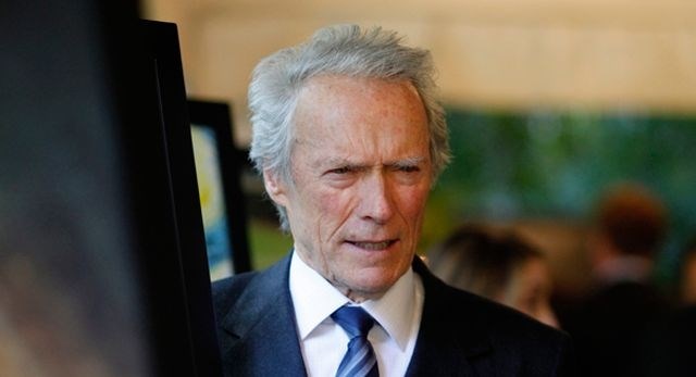 Clint Eastwood ni le junak na velikih platnih, temveč tudi v resničnem življenju. 
