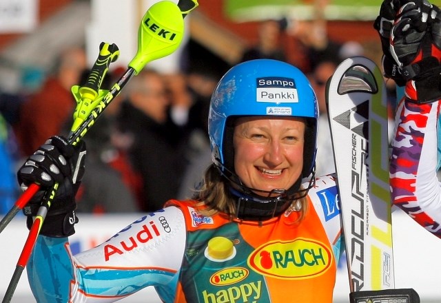 Tanja Poutianinen je v svetovnem pokalu zmagala 11-krat, na olimpijskih igrah v Torinu pa se je veselila srebrne medalje v...