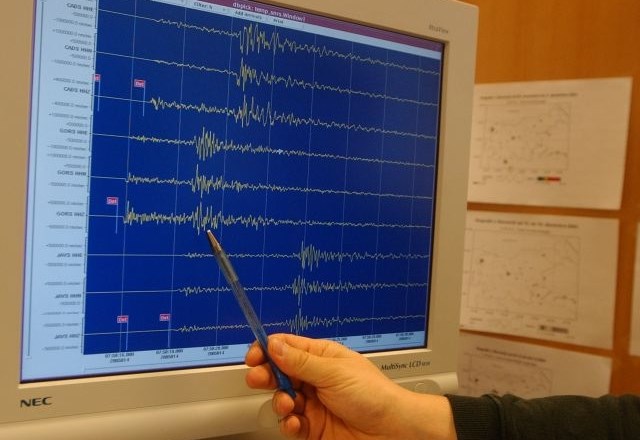 Potresni sunek v bližini Ribnice dosegel magnitudo 3,8
