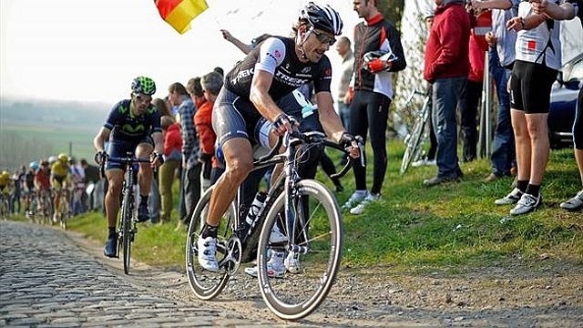 Fabian Cancellara se je tretjič v karieri veselil zmage na prestižni dirki po Flandriji. (Foto: Eurosport) 