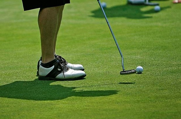 Golf bodo mladim poskušali priljubiti z večjimi luknjami