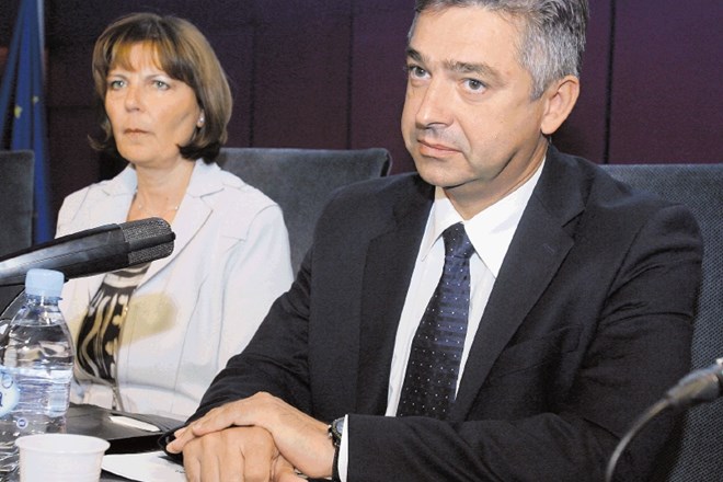 Dagmar Komar, predsednica uprave nekdanje AUKN, in Marko Golob, član uprave 