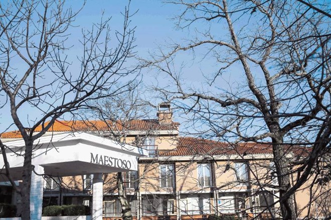 Lipiški hotel Maestoso, v delu katerega ima do leta 2024 »domovinsko pravico« Casino Portorož, želi vlada oddati v dolgoročni...
