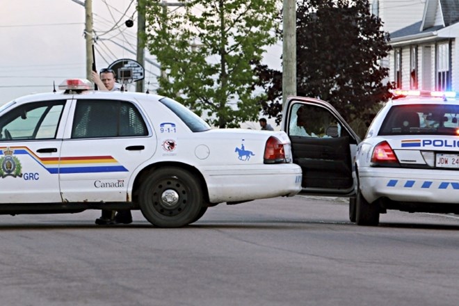 V Kanadi lovijo moškega, ki je ubil tri policiste