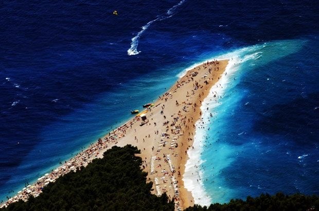 Med najlepšimi plažami v Evropi tudi hrvaška plaža na Braču