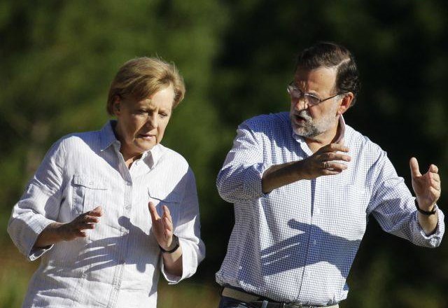 Nemška kanclerka Angela Merkel in španski premier Mariano Rajoy. 