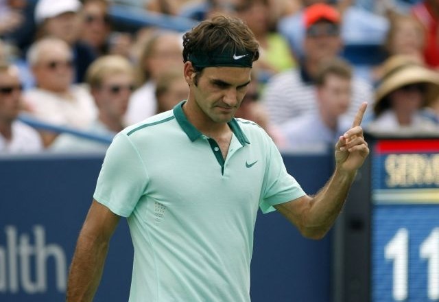 Federer in Šarapova v New Yorku brez težav naprej