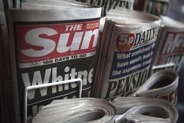 Bo britanski The Sun ukinil fotografije golih deklet na tretji strani? 