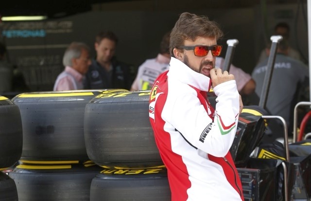 Fernando Alonso najverjetneje zapušča Ferrari, ni pa se še odločil, če se želi vrniti k McLarnu. (Foto: AP) 