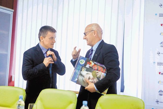 Več mesecev je bil Janez Sodržnik (levo) vodja volilnega štaba Bogdana Gabrovca (desno), potem pa je ta teden Zoran Janković...
