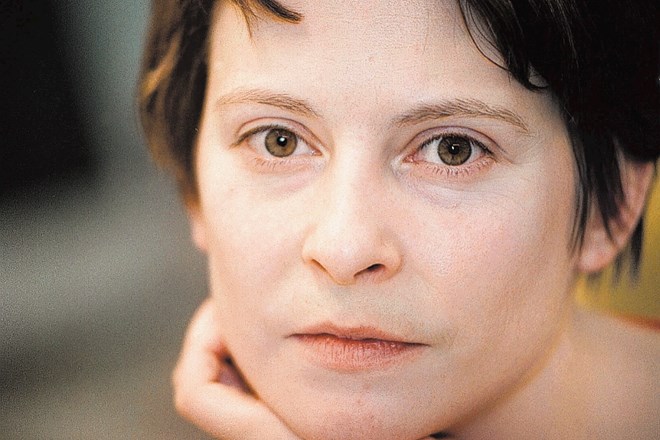 Polona Glavan se je z romanom Kakorkoli vrnila po skoraj deset let trajajočem avtorskem premolku. Matej Povše 