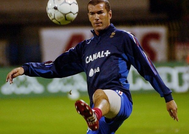 Zinedine Zidane zaposlen kot maneken španske modne verige Mango 