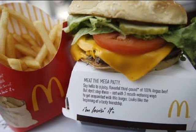 Prisegajo na zdravo prehrano: v Banji Luki zaradi čevapčičev zaprli McDonald's