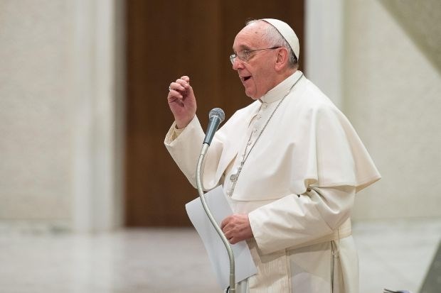 Grožnja, da IS napade papeža, obstaja 