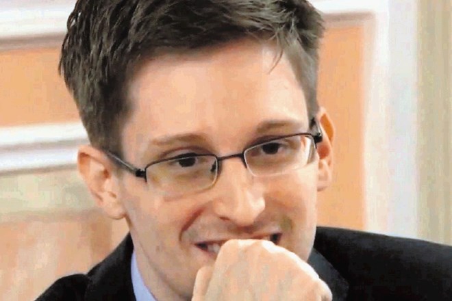 Edward Snowden se skriva v Rusiji. 