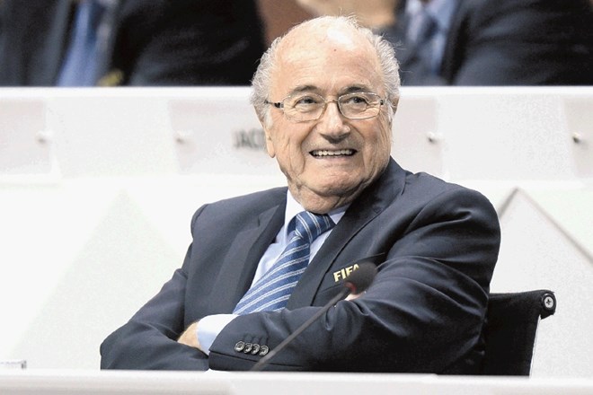 Sepp Blatter (na fotografiji) je na volitvah za predsednika Fife včeraj premagal Jordanca Alija Bin Al Huseina. 