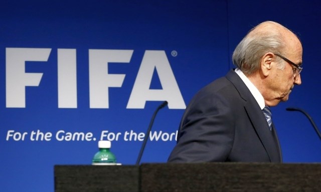 Sepp Blatter je včeraj sporočil, da bo odstopil z mesta predsednika Fife. (Foto: Reuters) 