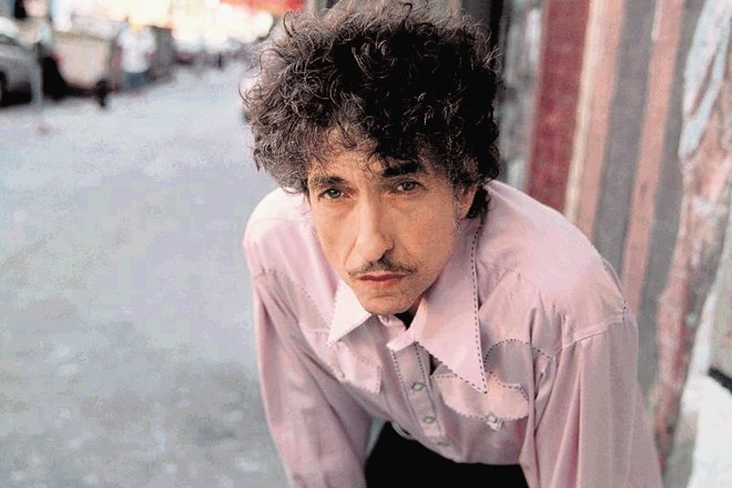 Neskončna pot Boba Dylana je bila večkrat prekinjena, a še vedno traja. Na njej si je večkrat prišel v nasprotja in celo...