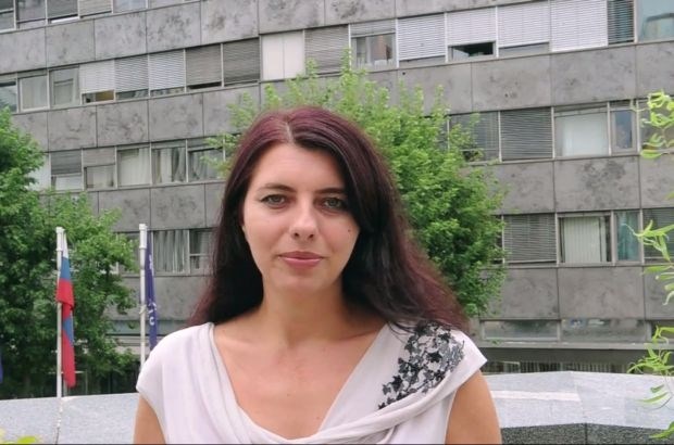 Novinarka Jelena Aščić spominja, da smo med vojno v Jugoslaviji Slovenci sprejeli 70.000 beguncev, ti pa so soustvarili in...