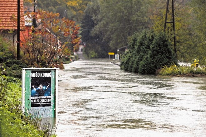Obilno deževje je 5. novembra 2012 hudo prizadelo Slovenijo, avstrijski upravitelj dravskih hidroelektrarn, podjetje Verbund,...