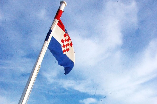 Hrvaška predsednica sporoča premierju Milanoviću, da arbitraža ni končana zgodba