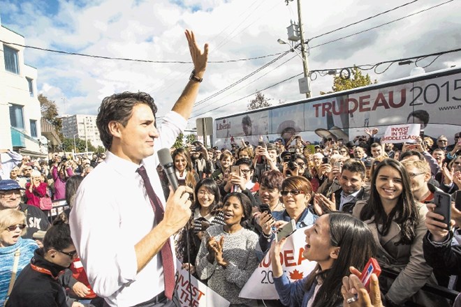Justin Trudeau je sin dolgoletnega kanadskega premierja in vodje liberalcev  Pierra Trudeauja. 