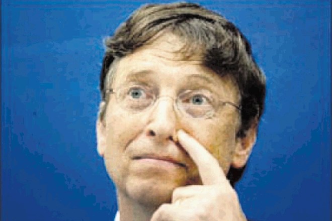 Čeprav premoženje Billa Gatesa dohiteva španski lastnik Zare, je bil  le za kratek čas izrinjen s prestola najbogatejšega...