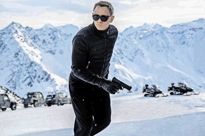 Tudi najnovejši film o britanskem superagentu Jamesu Bondu (Daniel Craig) je poln najrazličnejših presežkov, toda celoten...