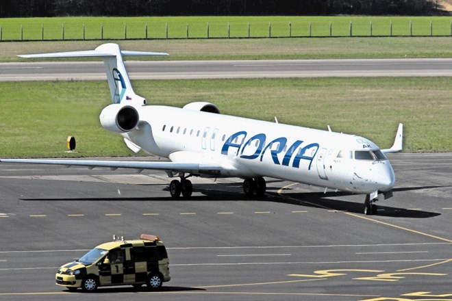 Adrio Airways bo država spet dokapitalizirala, tokrat z osmimi milijoni evrov. Doslej smo v nacionalnega letalskega...