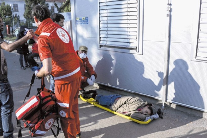 Zdravniška zbornica ob napovedih vnovičnega povečanja števila beguncev, ki prečkajo Slovenijo, poziva k solidarnosti v...