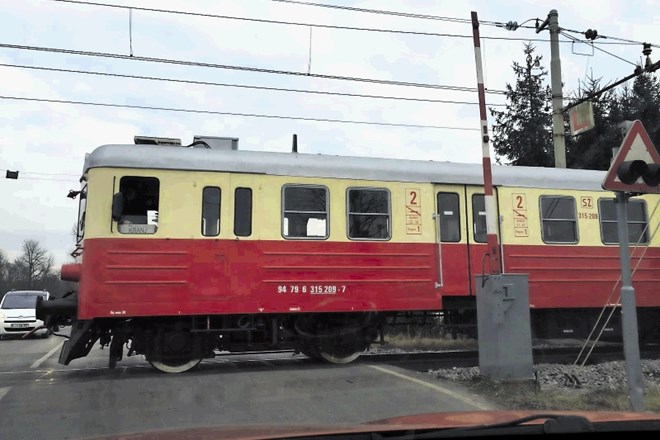 »Kaj so mislile Slovenske železnice in kako je mogoče, da se je kaj takega sploh lahko zgodilo?« se je Dnevnikov bralec čudil...