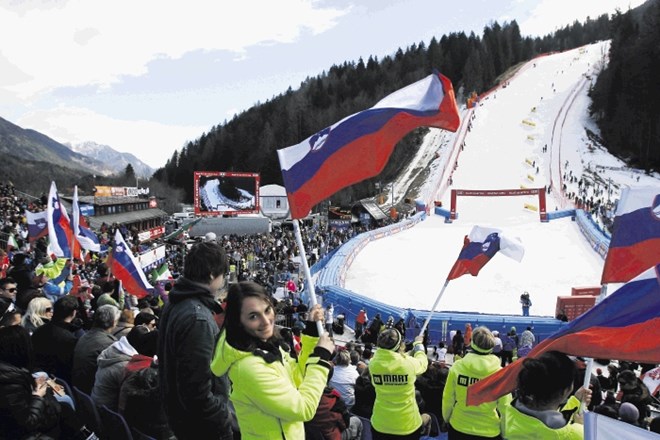 Pogled na osvojene točke svetovnega pokala med slovenskimi smučarji kaže, da so precej uspešnejše alpske smučarke. 