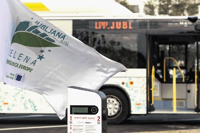 Letos naj bi veselje ob zelenem nazivu dopolnilo še 30 novih mestnih avtobusov na stisnjen zemeljski plin. 