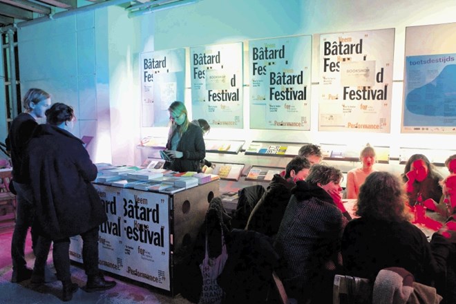 Zanimanje javnosti vzbuja festival Bâtard zlasti s programom, ki temelji na  ne posebej razvpitih uprizoritvenih žanrih ali...