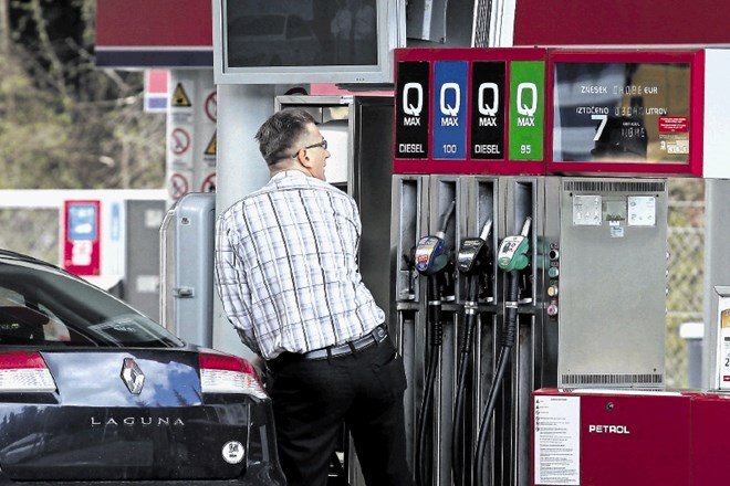 Gibanje cen goriva: Razlika  dveh kosil