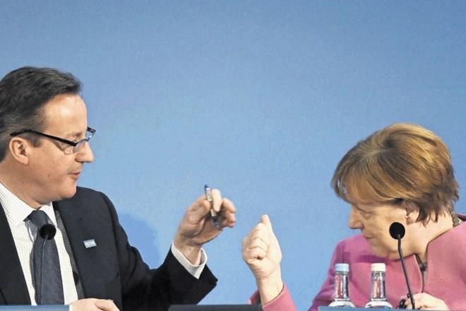 David Cameron in Angela Merkel, premierja držav, ki sta največ donirali. 
