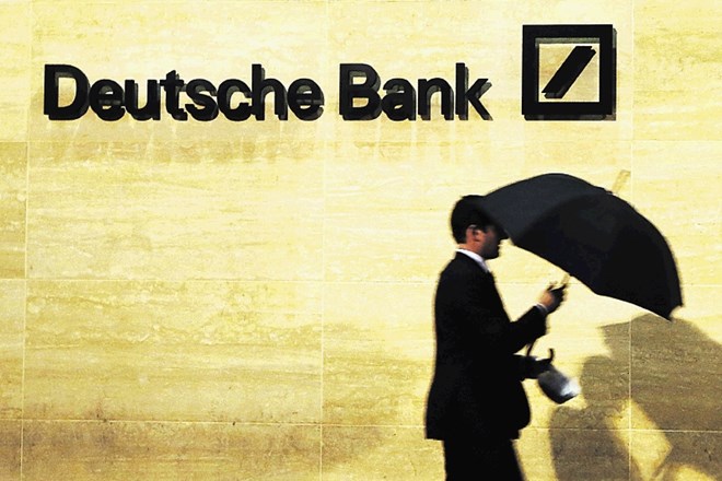 Tako poceni kot zdaj banka Deutsche Bank ni bila niti leta 2009. 