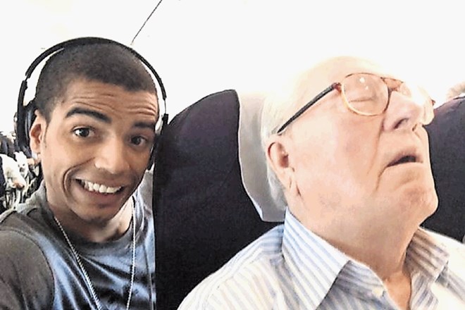 Brahim Zaibat, svojčas spremljevalec Madonne, je objavil selfie z ostarelim skrajnodesničarskim politikom Jean-Marie Le...