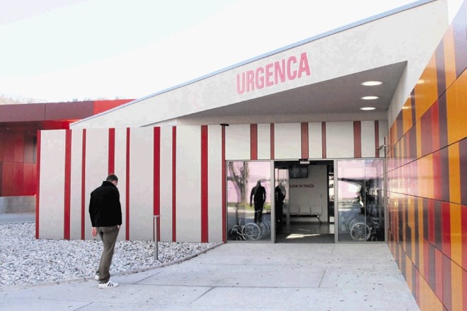 Glavni vhod v novi urgentni center šempetrske bolnišnice.