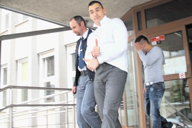 Dejan Savić je bil sprva obsojen zaradi bombnega napada na policijsko postajo, a ker je sodba temeljila na nezakonito...