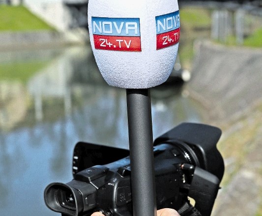Nova24TV bi gledalo več ljudi, če bi gledalci znali nastaviti programe v kabelskem omrežju, meni član upravnega odbora Aleš...