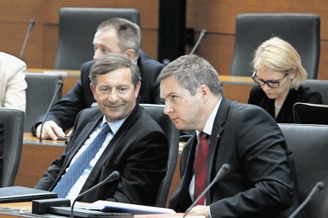 Predsednika DeSUS in SD, Karl Erjavec in Dejan Židan, sta prepričana, da je za izredno uskladitev pokojnin v proračunu...